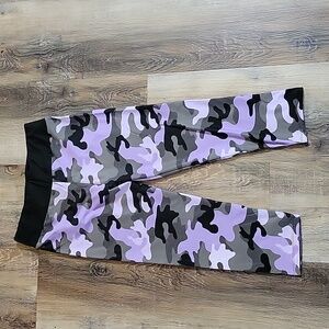 NWOT Capri leggings